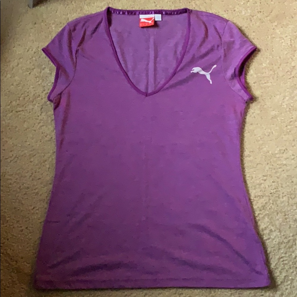 Puma Tshirt women’s v neck purple size XL
